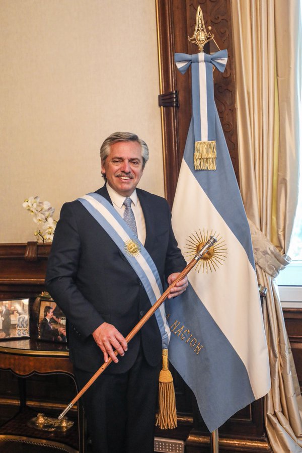ASUNCION PRESIDENTE ALBERTO FERNANDEZ (2)