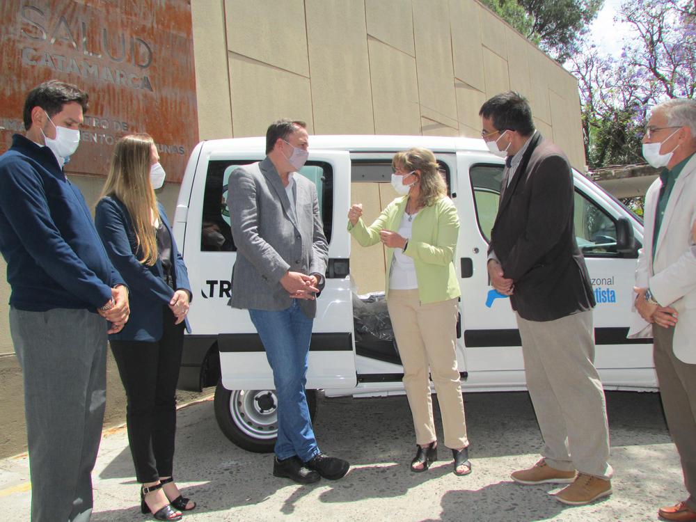 Camioneta Hospital San Juan Bautista - Ministerio de Salud  (4)