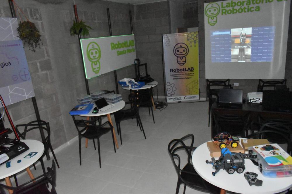 358605497_831956778494495_1426632027309391189_n