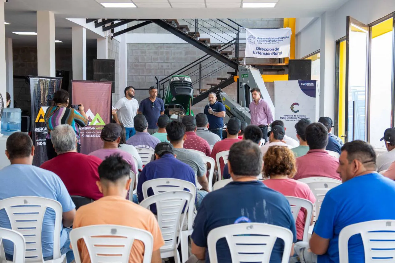 Finalizó la primera capacitación en manejo y mantenimiento preventivo de tractores (5) (1)