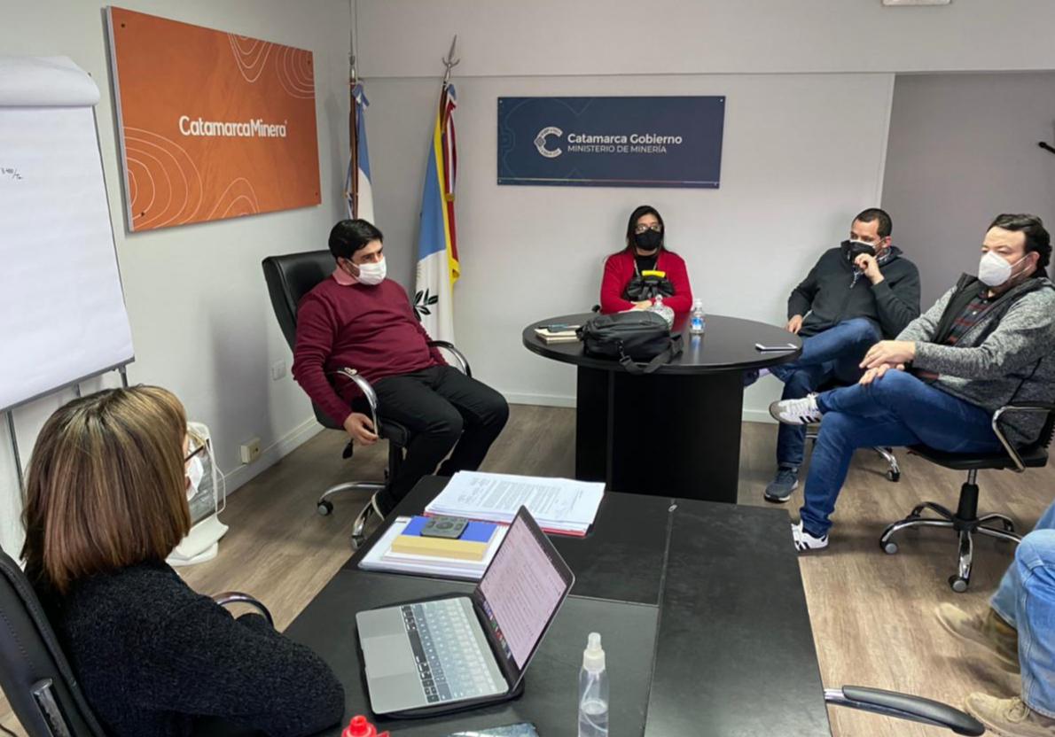 Minería recibió a la cámara de Transporte