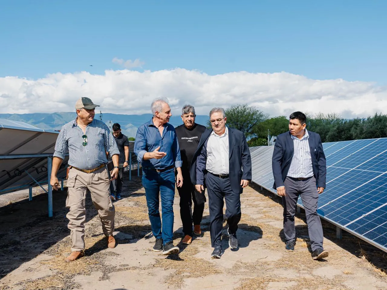 Olivas al Mundo inauguró sistema de paneles solares que optimiza la producción olivícola (2)