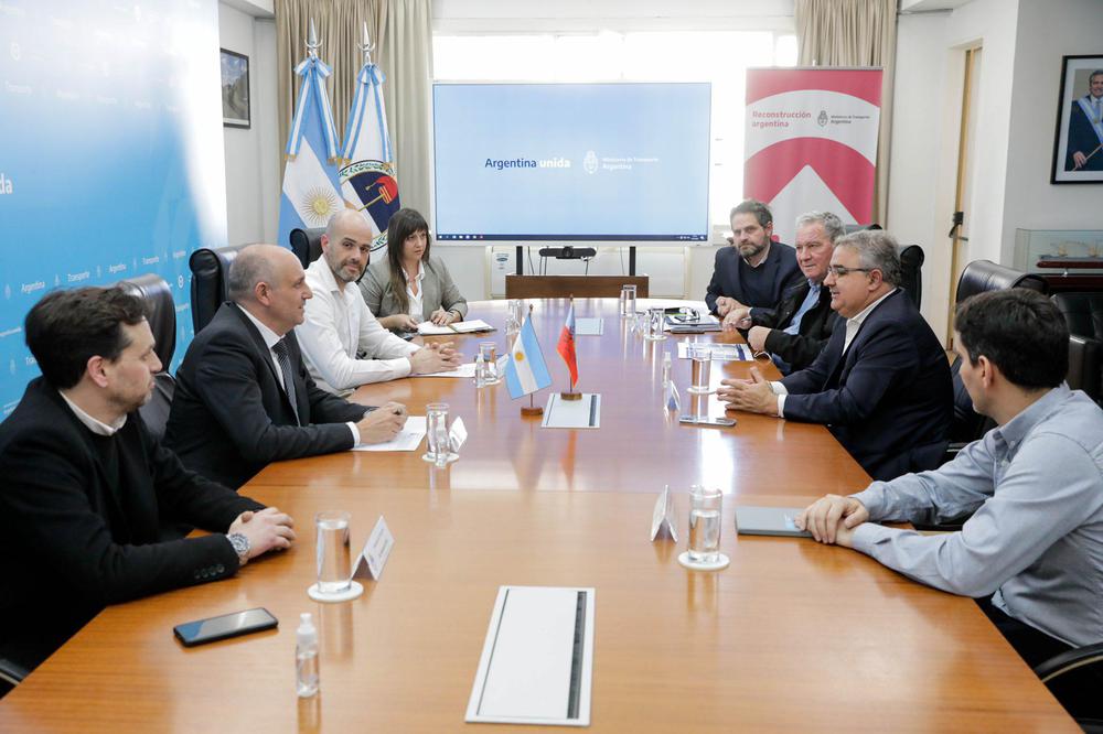 Reunión para el desarrollo logístico del transporte del Litio (1)
