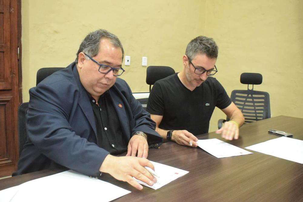 Gobierno firmó convenio con la Facultad de Ciencias Económicas-