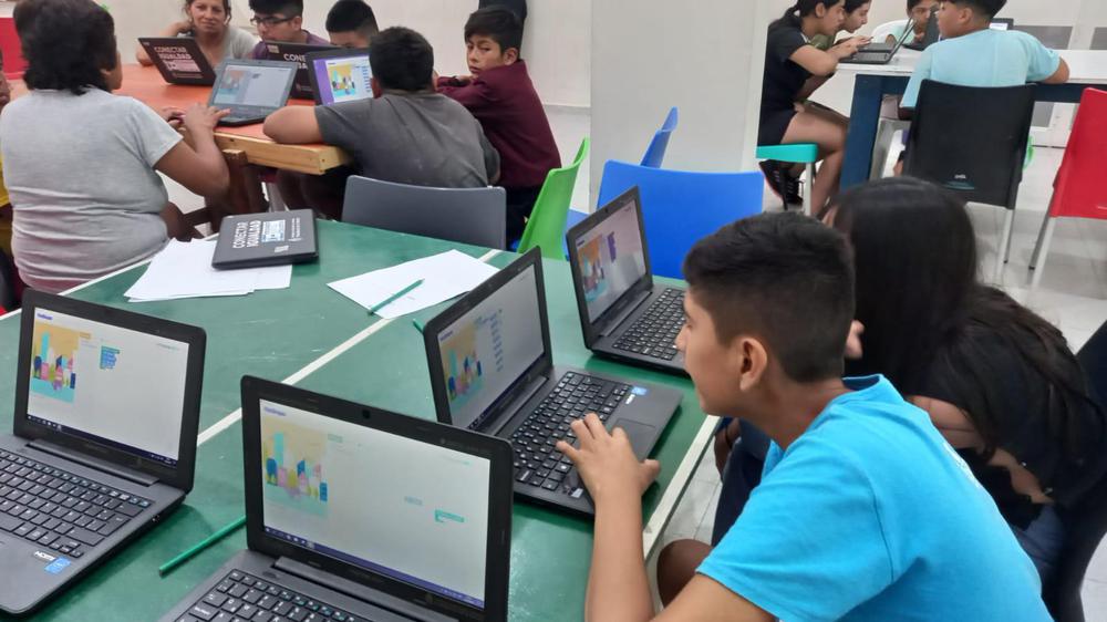 Educación llevó el taller de programación al CIIC