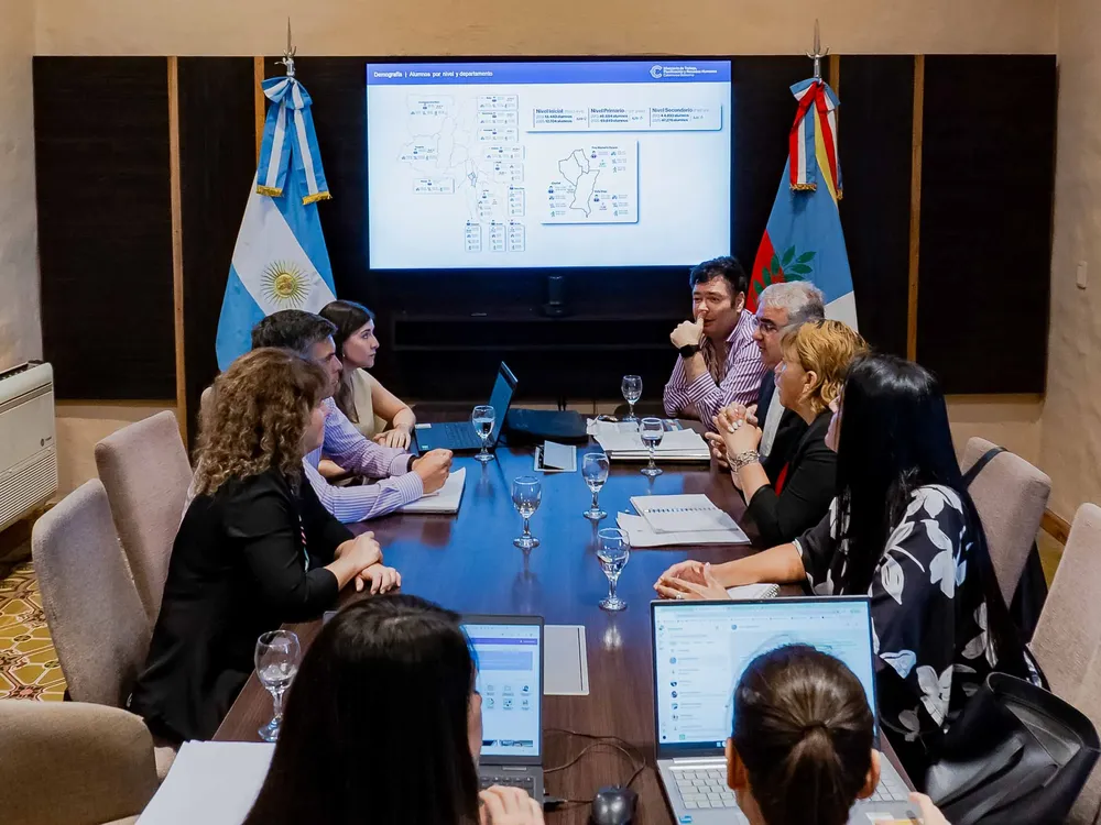 Docentes recibirán un aumento del 5,37