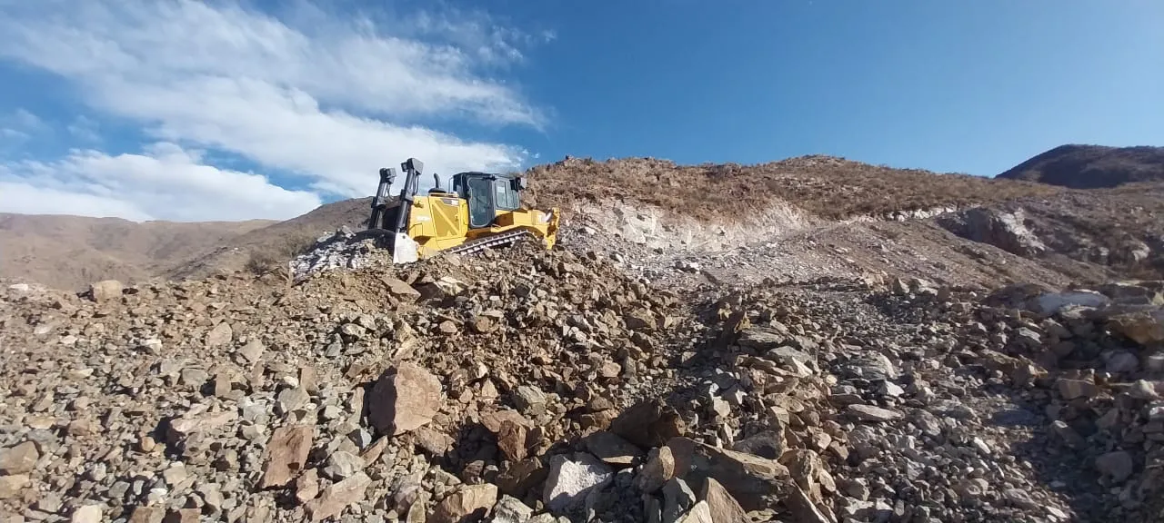 Continúan los trabajos de apertura del camino que conectará Fiambalá con Antofagasta de la Sierra 2