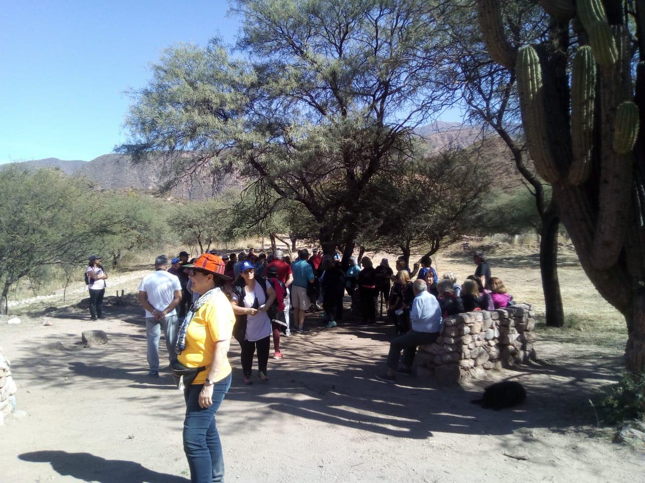 Viaje de estudios de estudiantes y docentes de la Secundaria Rural 33 de Agua Amarilla1