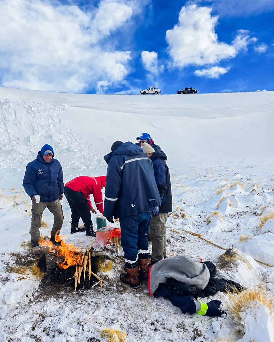 Intenso operativo permitió rescatar a 23 personas aisladas por el temporal en Antofagasta de la Sierra (2)