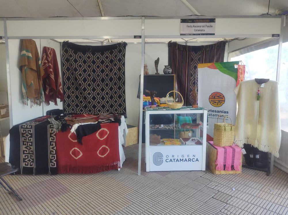 Feria de Artesanías Cosquín (2)