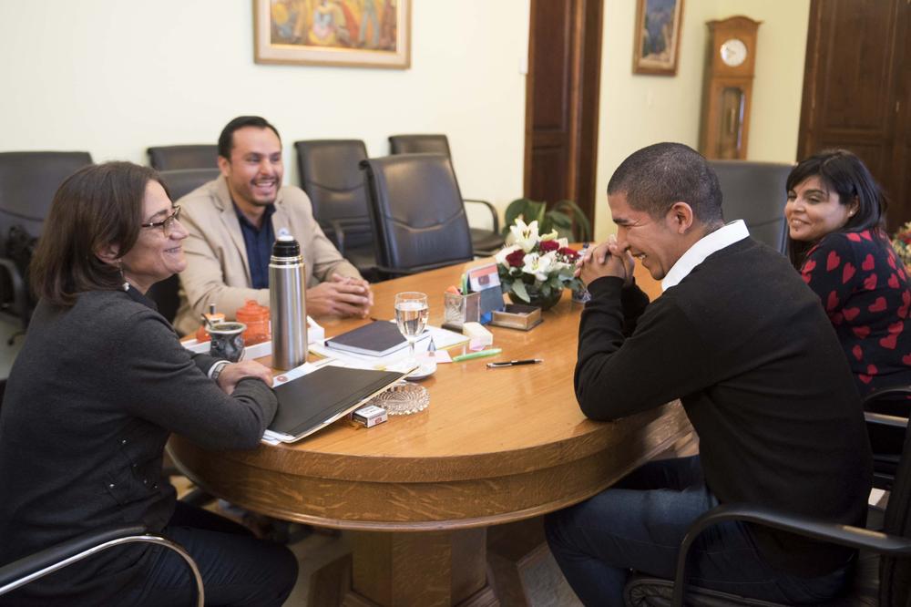 Gobierno-1° Egresado Res Universitaria002