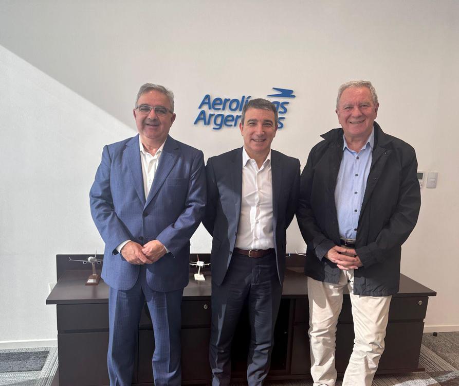 Raúl se reunió con el presidente de Aerolíneas Argentinas