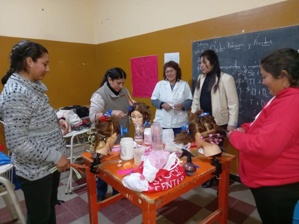 Visita a escuelas de modalidad EDJA y EIB del departamento Santa María3