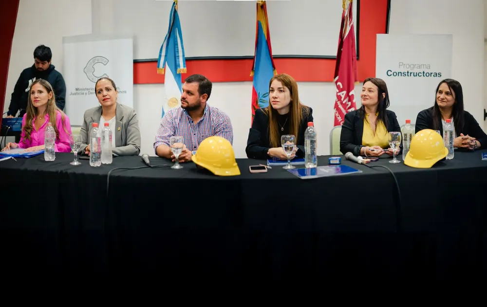 Inician las cohortes 2025 del Programa Constructoras en seis municipios