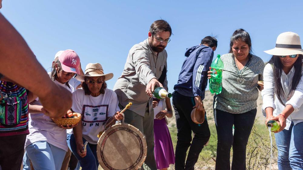 Reentierro en Rincón Chico-16_compr