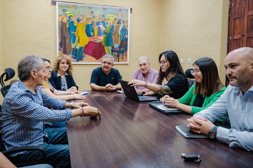 El Gobierno acordó aumento y una bonificación extraordinaria de $40 mil