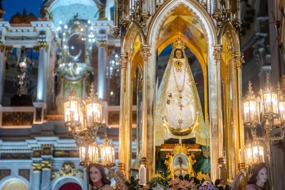 En un acto lleno de fe, se realizó la Bajada de la Sagrada Imagen de la Virgen del Valle (2) (1)