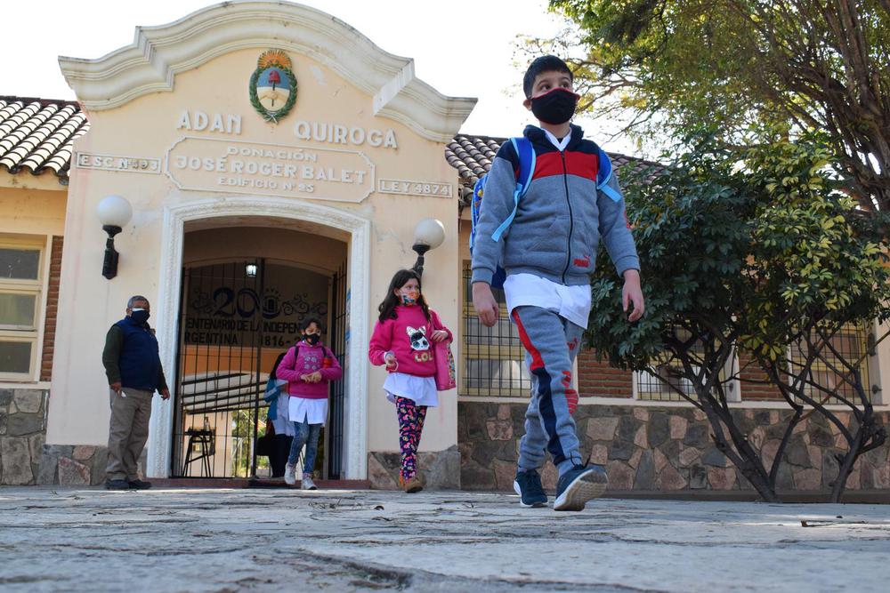 Centurión visitó la Escuela Primaria Nº 493 3