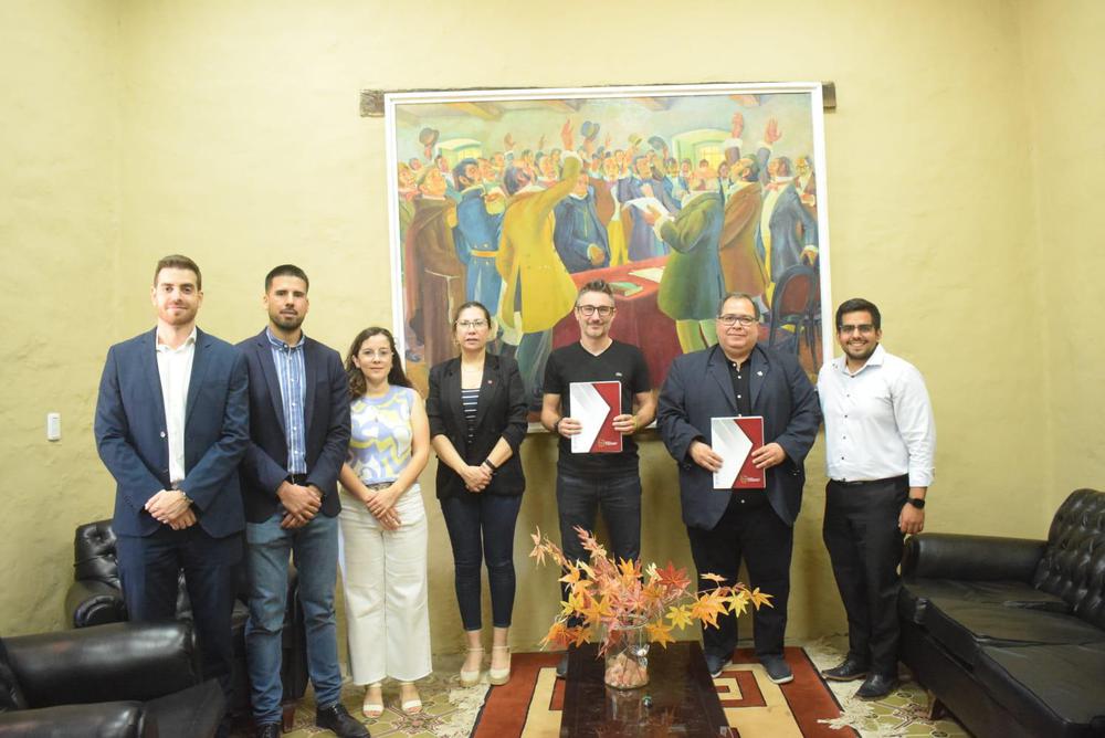 Gobierno firmó convenio con la Facultad de Ciencias Económicas.