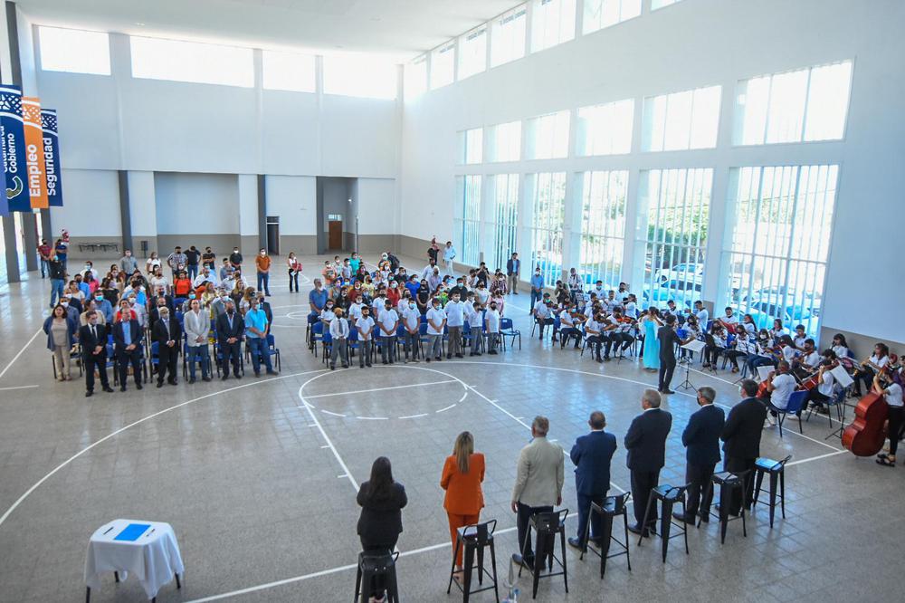 Raúl y el ministro Perczyk inauguraron el moderno Centro de Educación Técnico Profesional  (4)