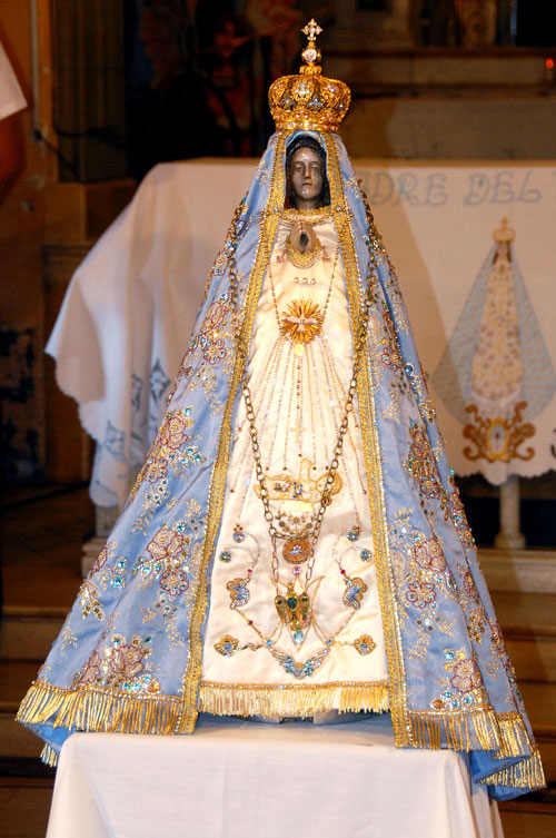 Hoy se cumplen 40 años de la Virgen del Valle como Patrona ...