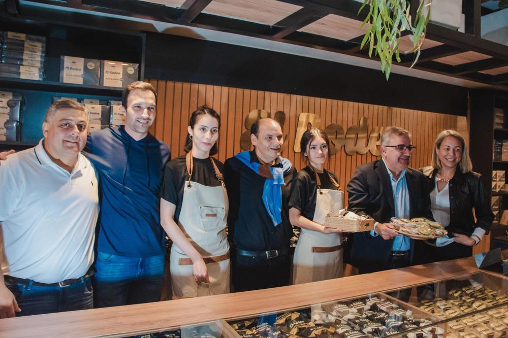 Abrió El Rodeo, una fábrica de alfajores con historia catamarqueña (2)