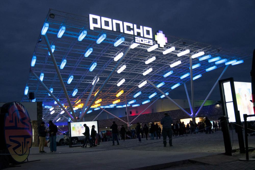 Poncho 2023 (1)
