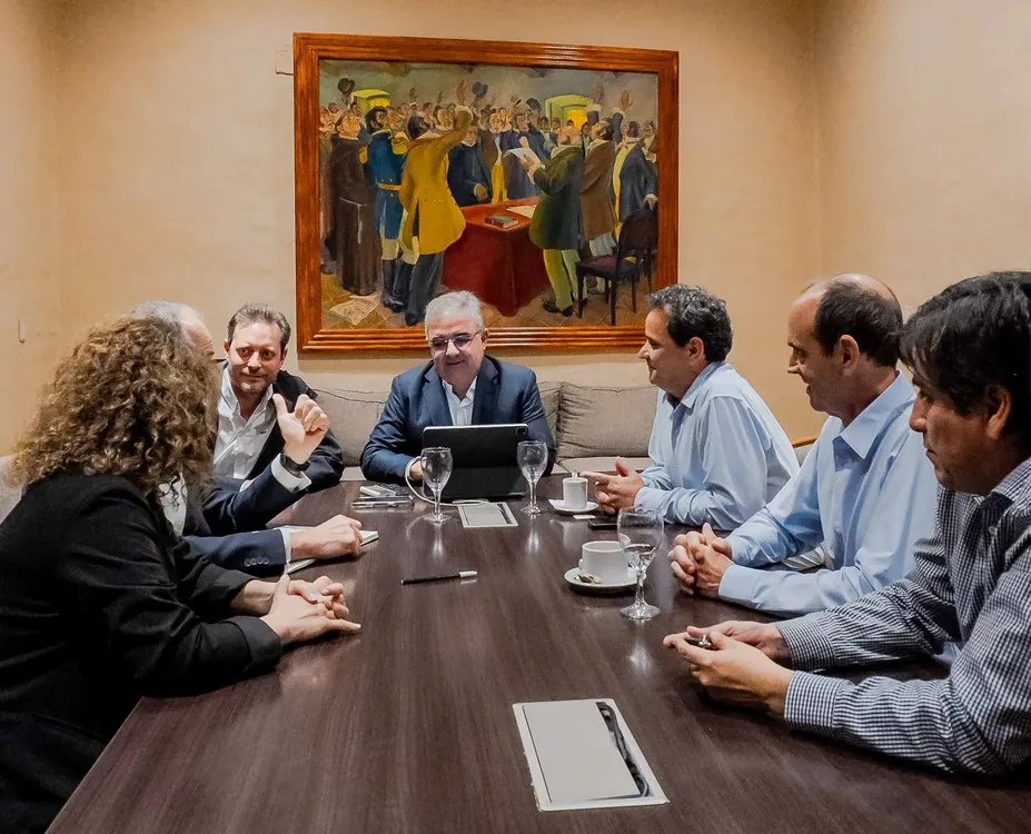 El Gobernador recibió a ejecutivos de Glencore tras el anuncio de reactivación de Alumbrera (1)