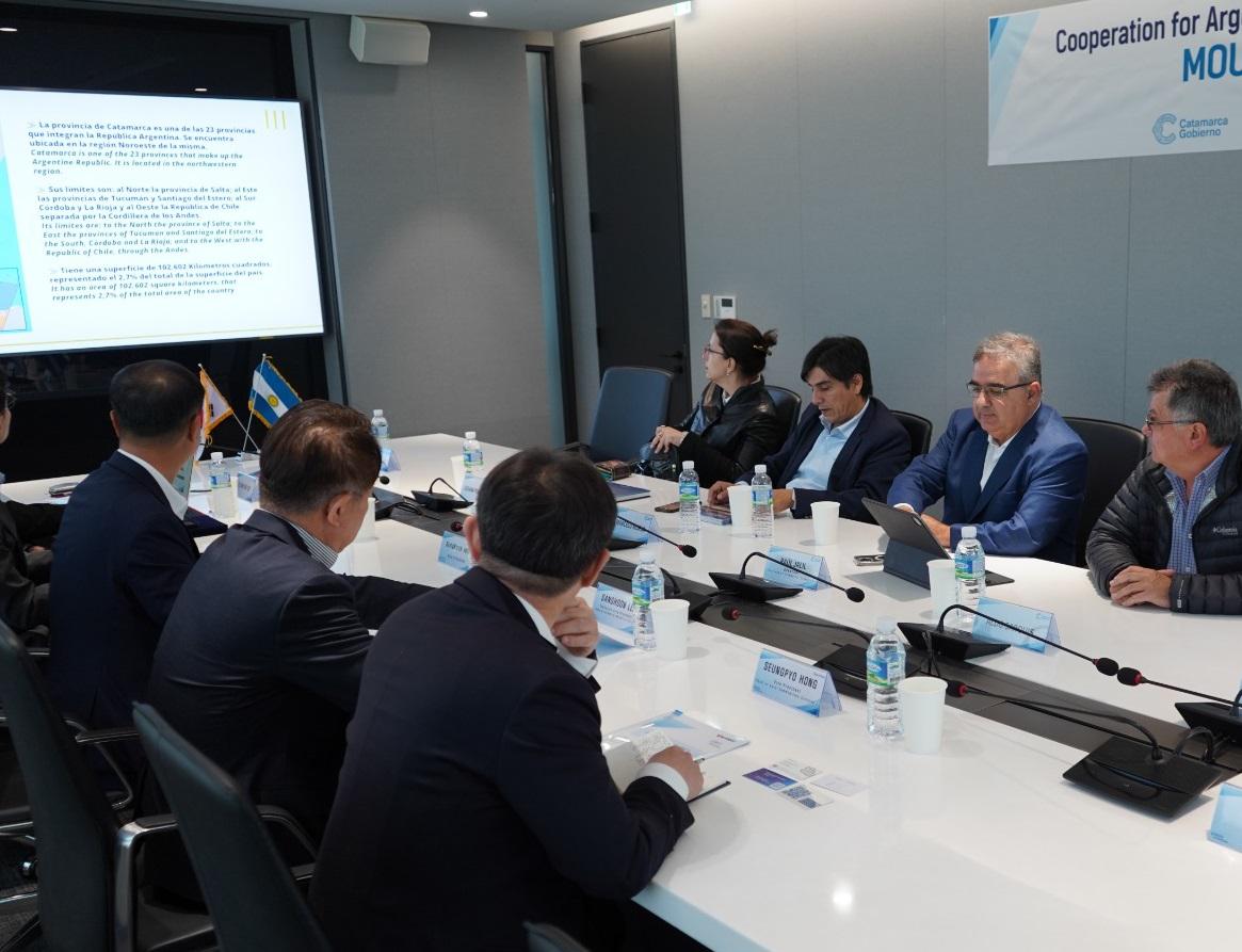 Histórico acuerdo con Posco para la comercialización de productos catamarqueños (1)