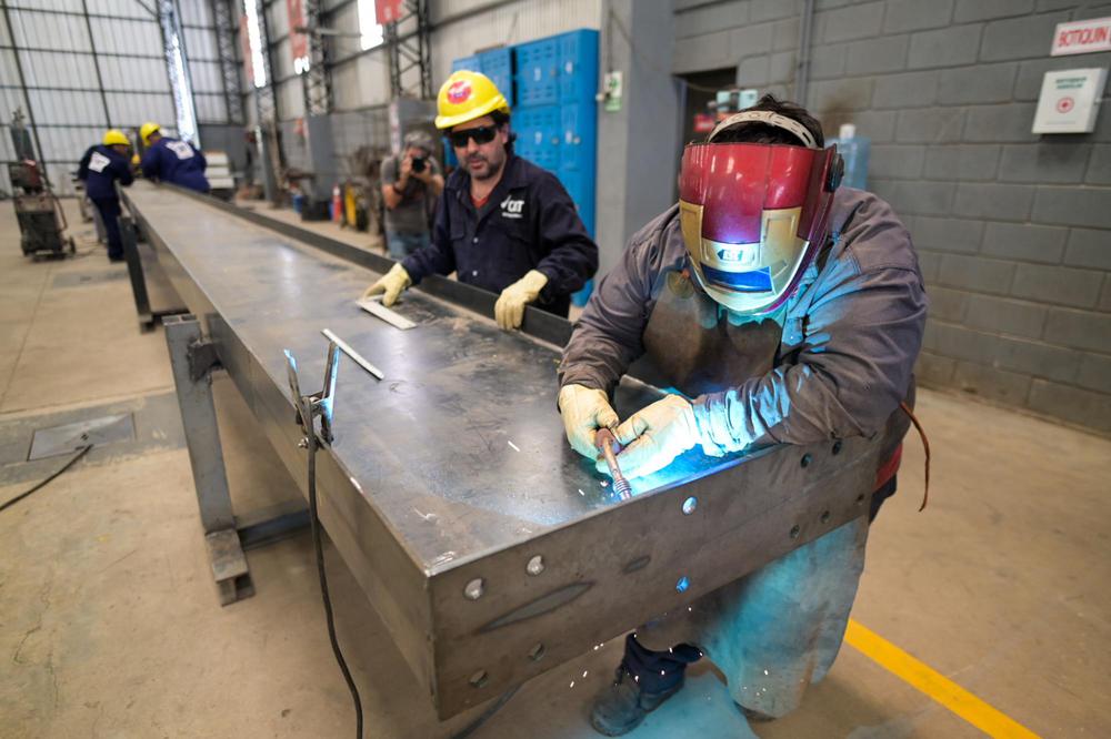 Fábrica metalúrgica inauguró nueva planta en El Pantanillo (3)