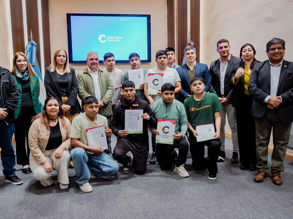 Jóvenes santamarianos recibieron certificación en soldadura industrial (1)