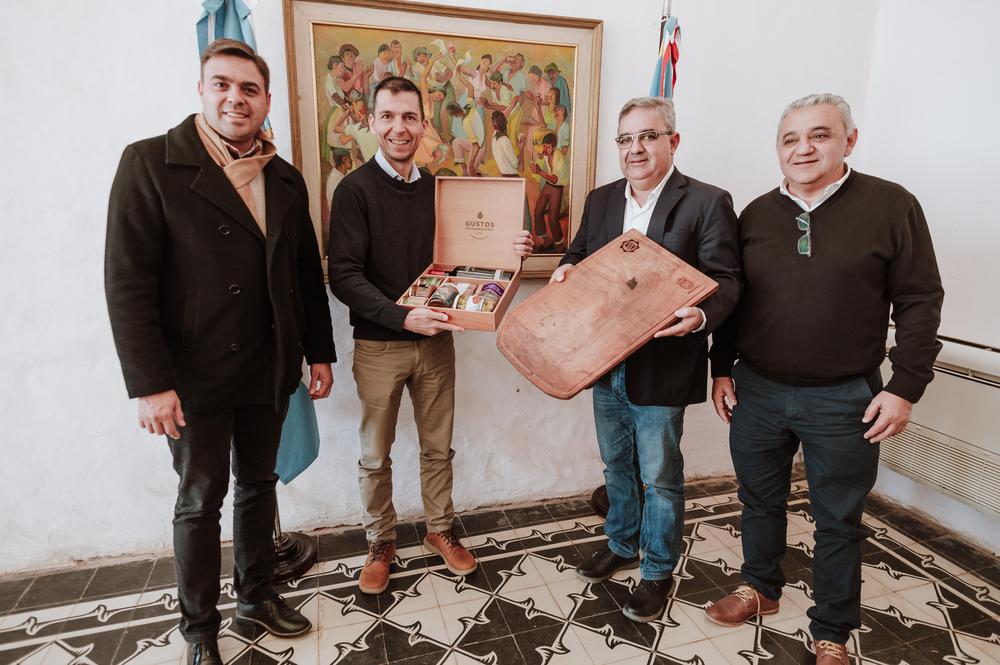 El Gobernador Raúl Jalil recibió al Intendente de Jesús María